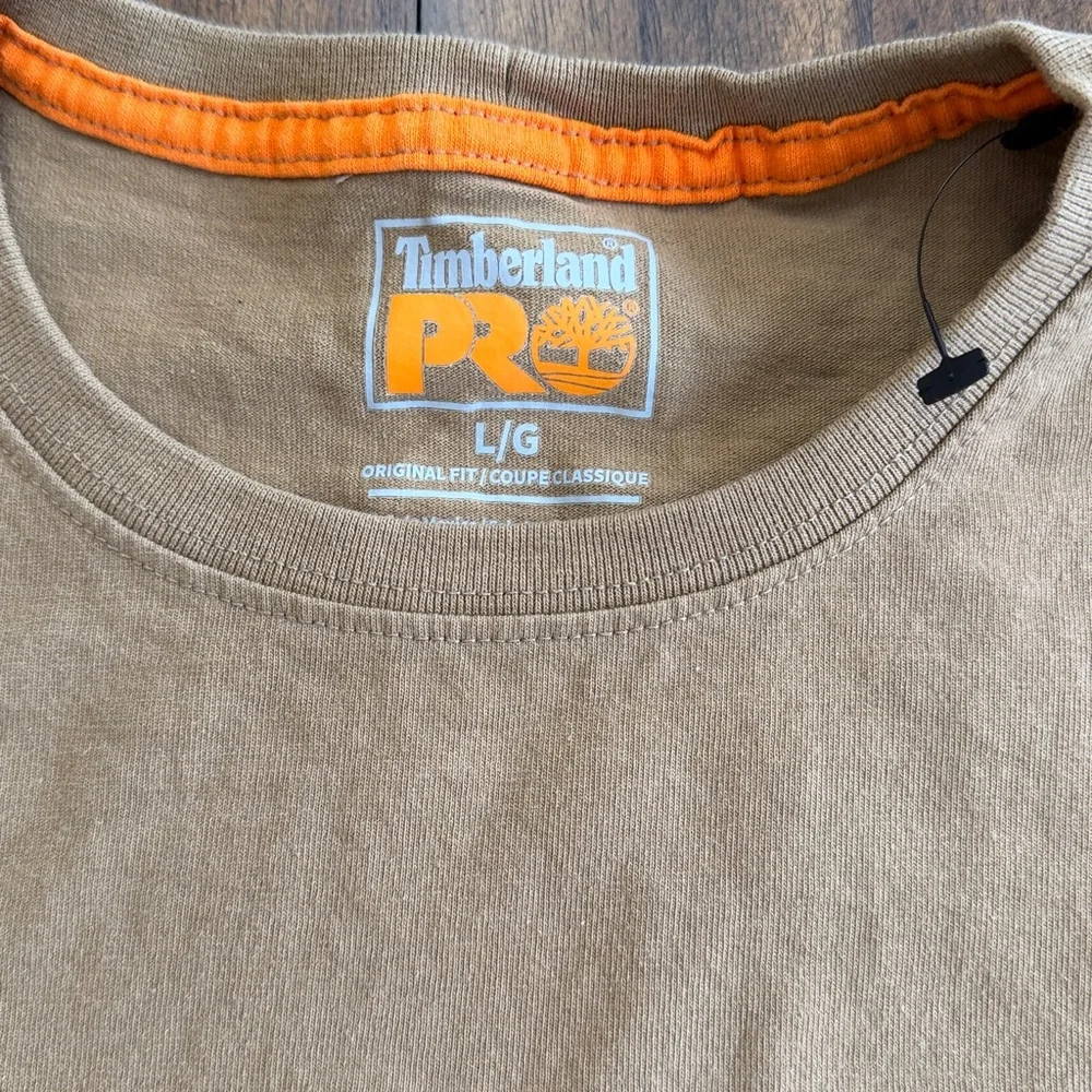 Carhartt medium and Timberland large Brown and Tan Pocket Tees - Picture 6 of 9